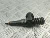 Форсунка топливная Volkswagen Passat B6 Артикул 55268864 - Фото #1