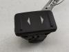 Кнопка стеклоподъемника переднего правого Ford Focus II (2004-2011) Артикул 55118984 - Фото #1
