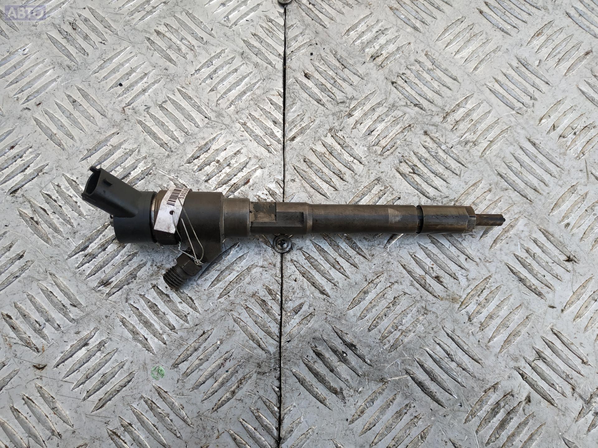 Форсунка hyundai i30 crdi. 338004a160. Форсунка mebax км-13. Форсунки. Форсунки хендай акцент.