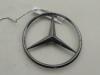Эмблема Mercedes W203 (C) Артикул 54022357 - Фото #1