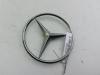 Эмблема Mercedes W203 (C) Артикул 54111133 - Фото #1