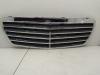 Решетка радиатора Mercedes E-Class W210 (1995-2002) Артикул 55137901 - Фото #1