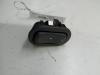 Кнопка стеклоподъемника переднего правого Opel Astra G (1998-2004) Артикул 54684679 - Фото #1