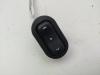 Кнопка стеклоподъемника переднего правого Opel Astra G (1998-2004) Артикул 54980243 - Фото #1
