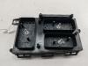 Блок предохранителей Opel Astra H (2004-2009) Артикул 55218018 - Фото #1