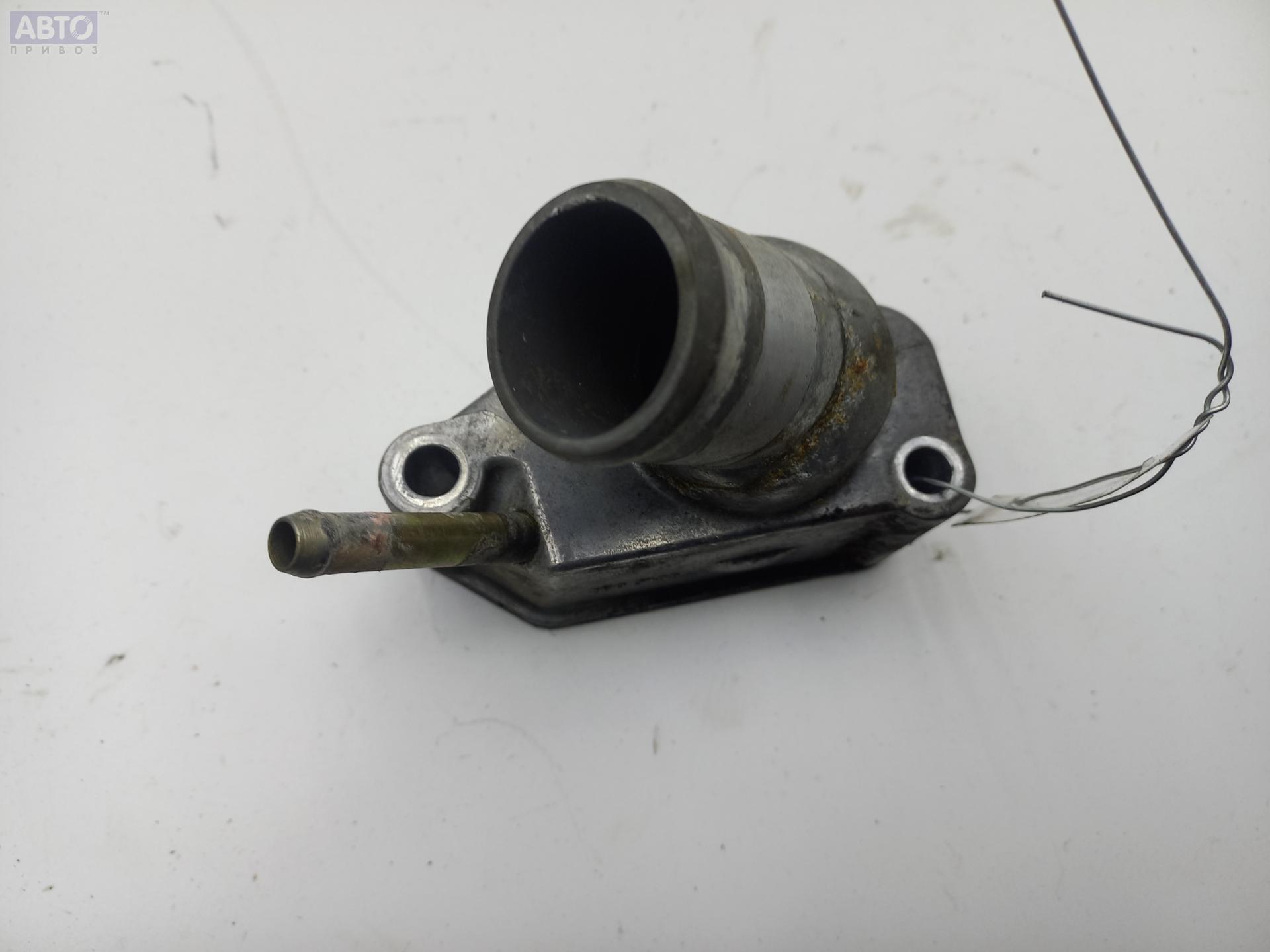 Опель Омега а Термостат