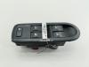 Блок кнопок управления стеклоподъемниками Renault Scenic II (2003-2009) Артикул 55080510 - Фото #1