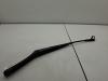 Щеткодержатель (поводок стеклоочистителя) передний Skoda Octavia mk2 (A5 1Z) 2004-2013 Артикул 54624793 - Фото #1