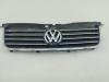Решетка радиатора Volkswagen Passat B5+ (GP) Артикул 54934686 - Фото #1