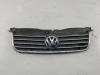 Решетка радиатора Volkswagen Passat B5+ (GP) Артикул 54952669 - Фото #1