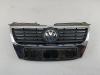 Решетка радиатора Volkswagen Passat B6 Артикул 54705926 - Фото #1