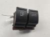 Кнопка открывания лючка топливного бака Volkswagen Passat B6 Артикул 55173152 - Фото #1