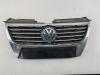 Решетка радиатора Volkswagen Passat B6 Артикул 55219869 - Фото #1